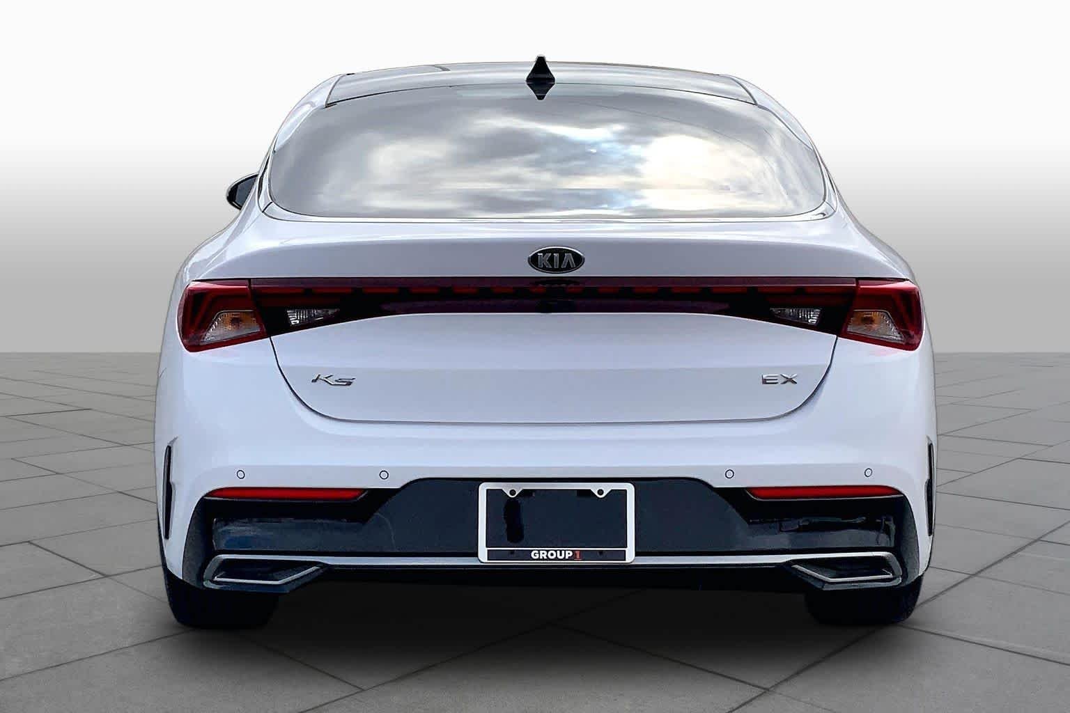 Used 2021 Glacial White Pearl Kia EX image 5