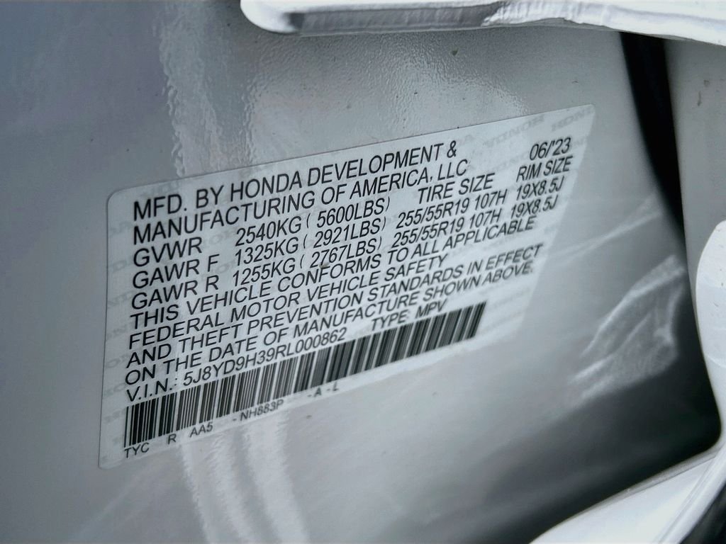 Used 2024 Platinum White Pearl Acura 3.5L image 33