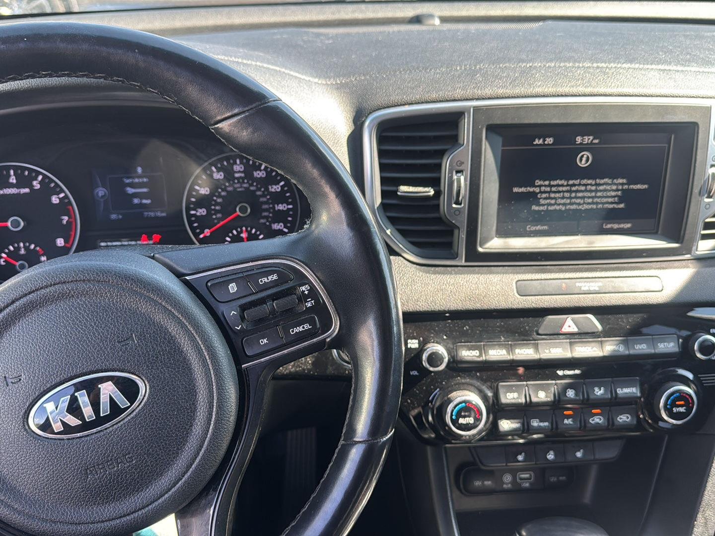 Used 2018 Sparkling Silver Kia EX image 9