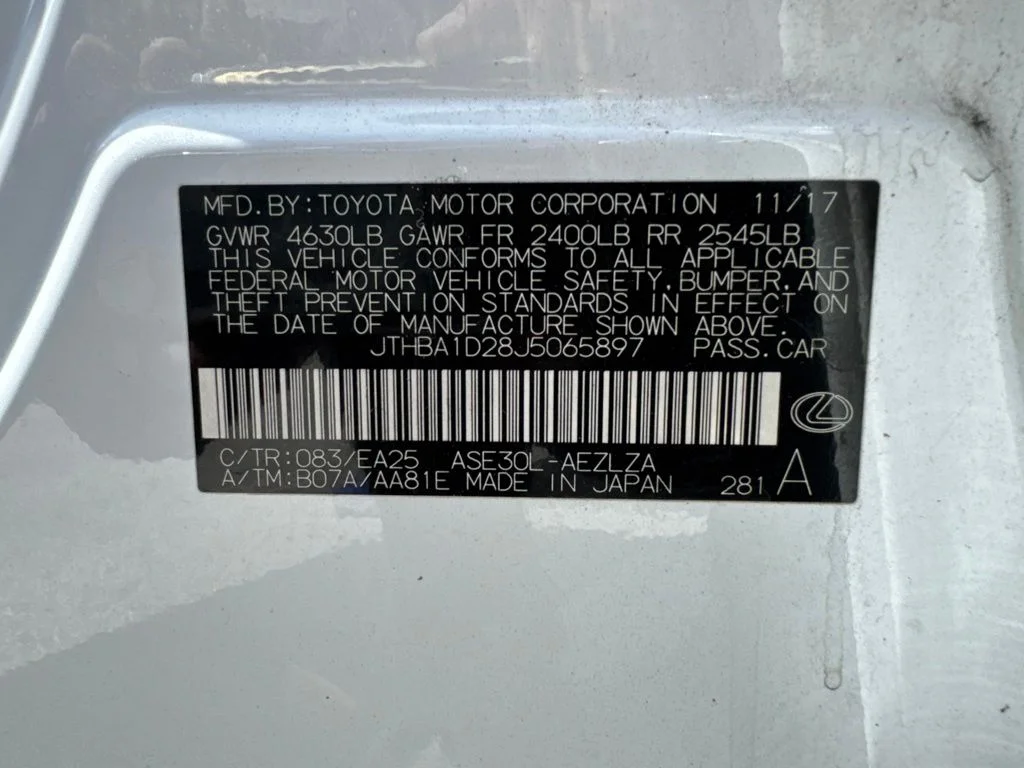 Used 2018 White Lexus 300 image 14