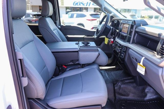 2026 Ford F-350 Super Duty Chassis Cab XL - Photo 45