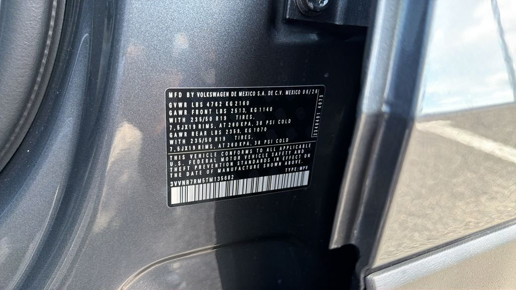 New 2026 Platinum Gray Metallic Volkswagen 2.0T SE image 37