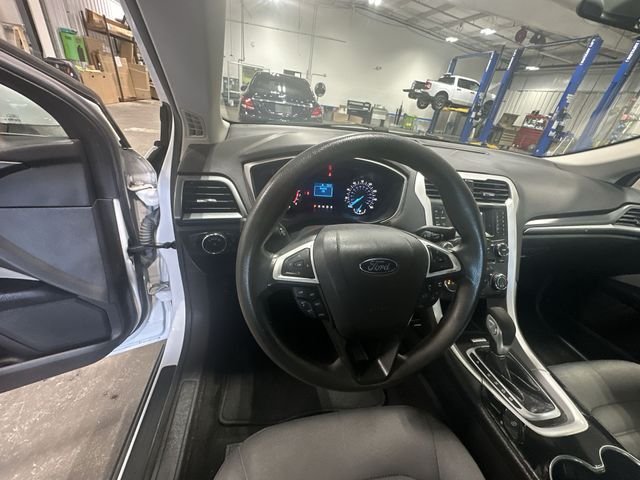 Used 2015 White Ford S image 15