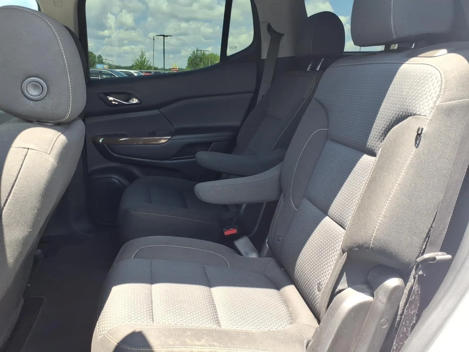 Used 2021 WHITE GMC SLE image 18