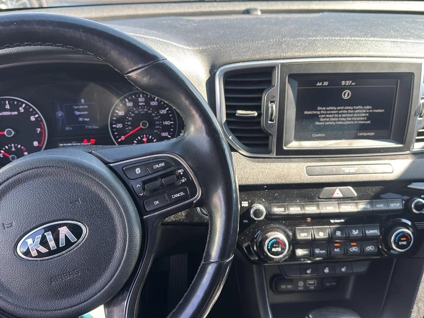 Used 2018 Sparkling Silver Kia EX image 9