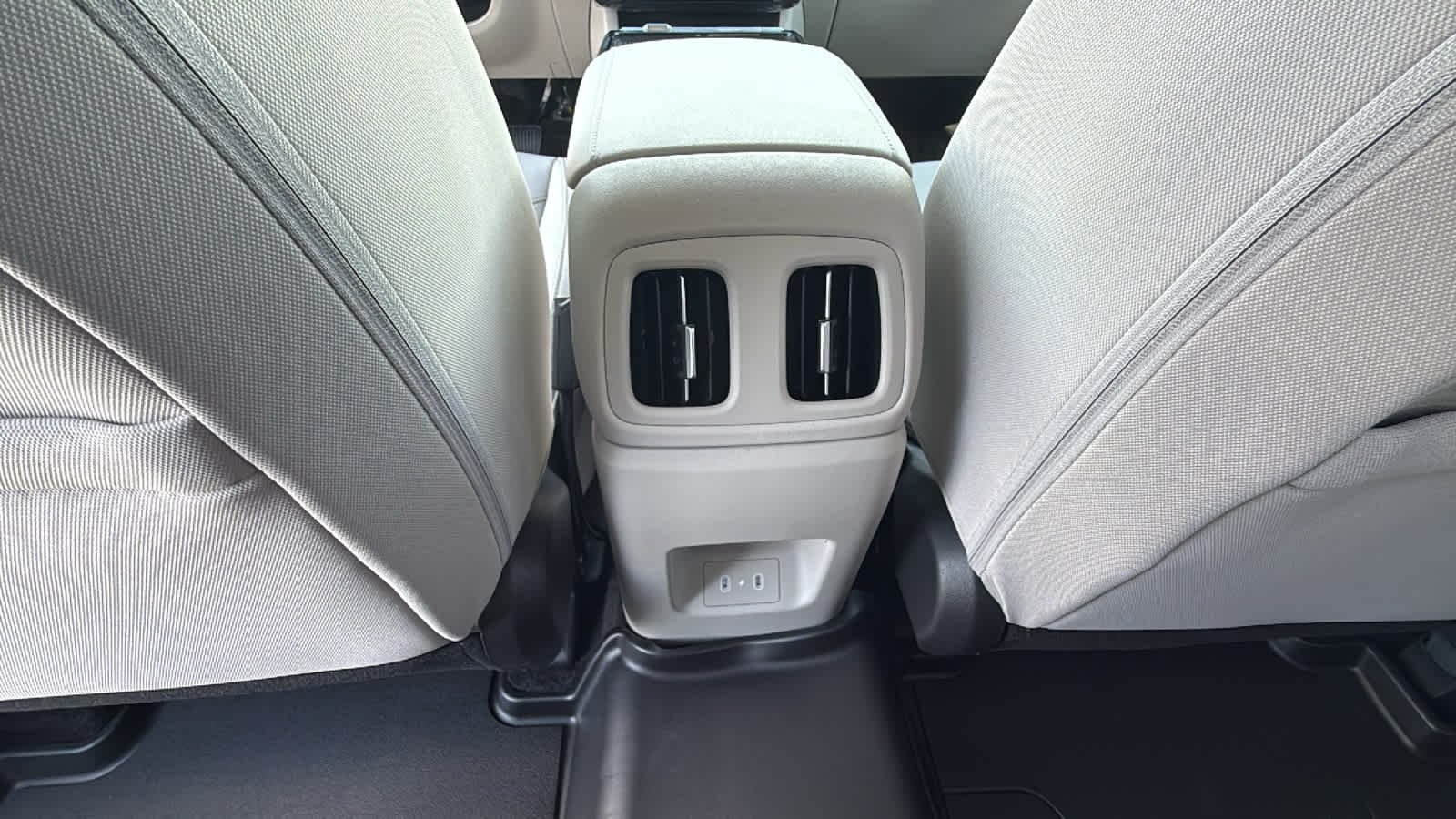 New 2026 Creamy White Pearl Hyundai SEL AWD image 25