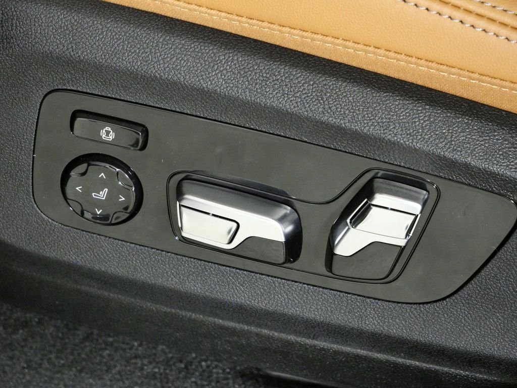 Used 2026 Brooklyn Grey Metallic BMW xDrive50e image 40