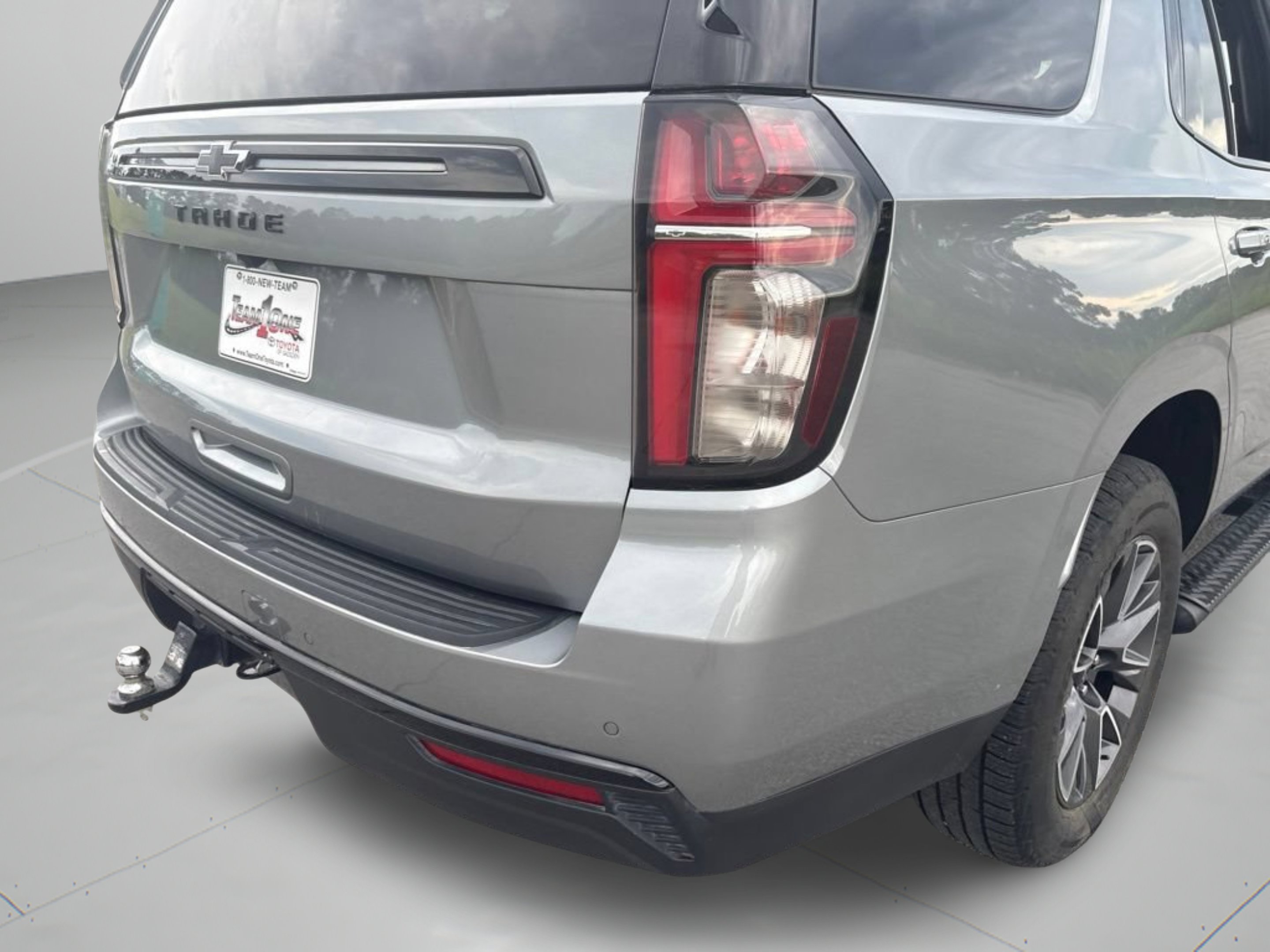 Used 2023 Sterling Gray Metallic Chevrolet Z71 image 32