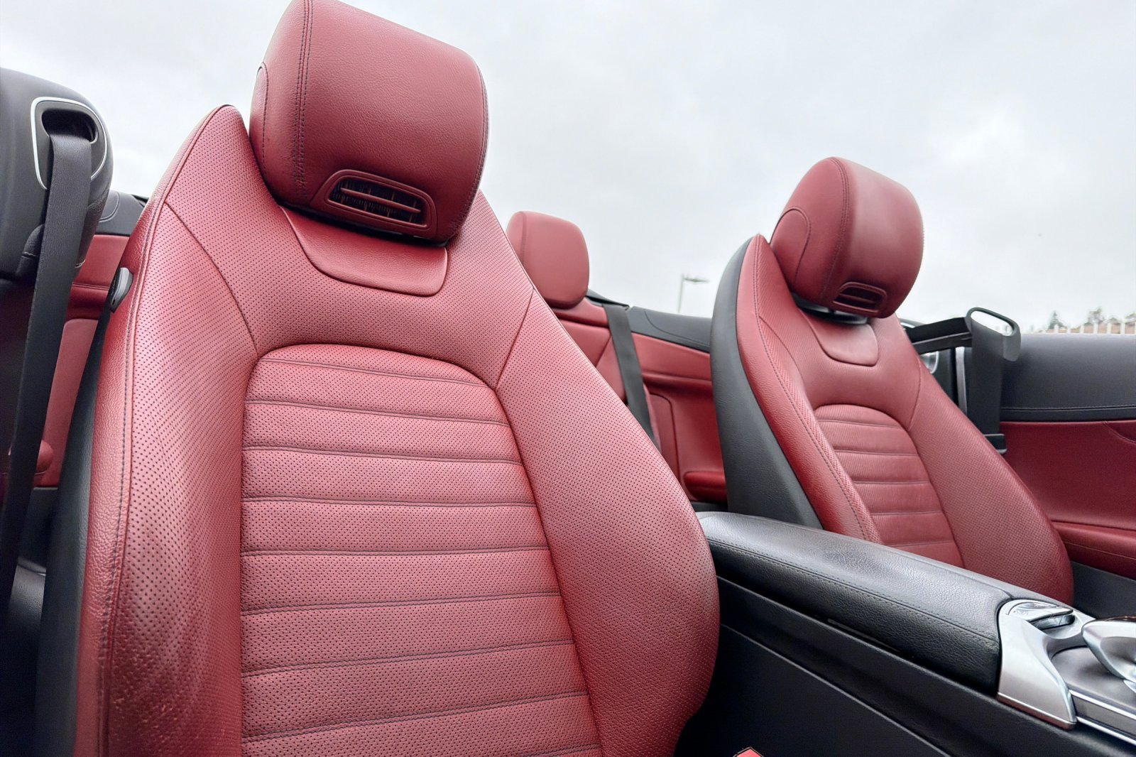 Used 2017  Mercedes-Benz C 300 image 34