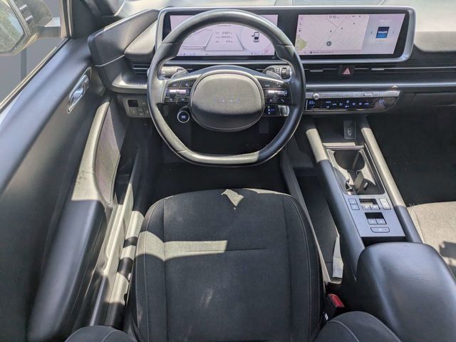 Used 2023 Black Hyundai SE image 16