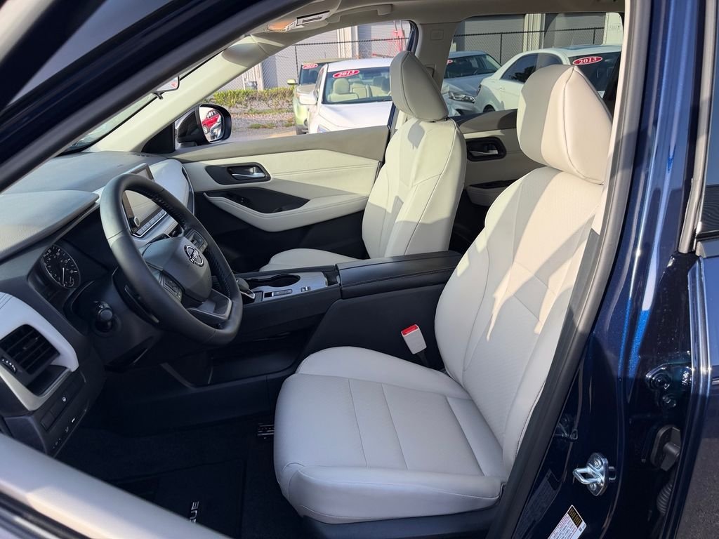 Used 2026 Blue Nissan SV image 10