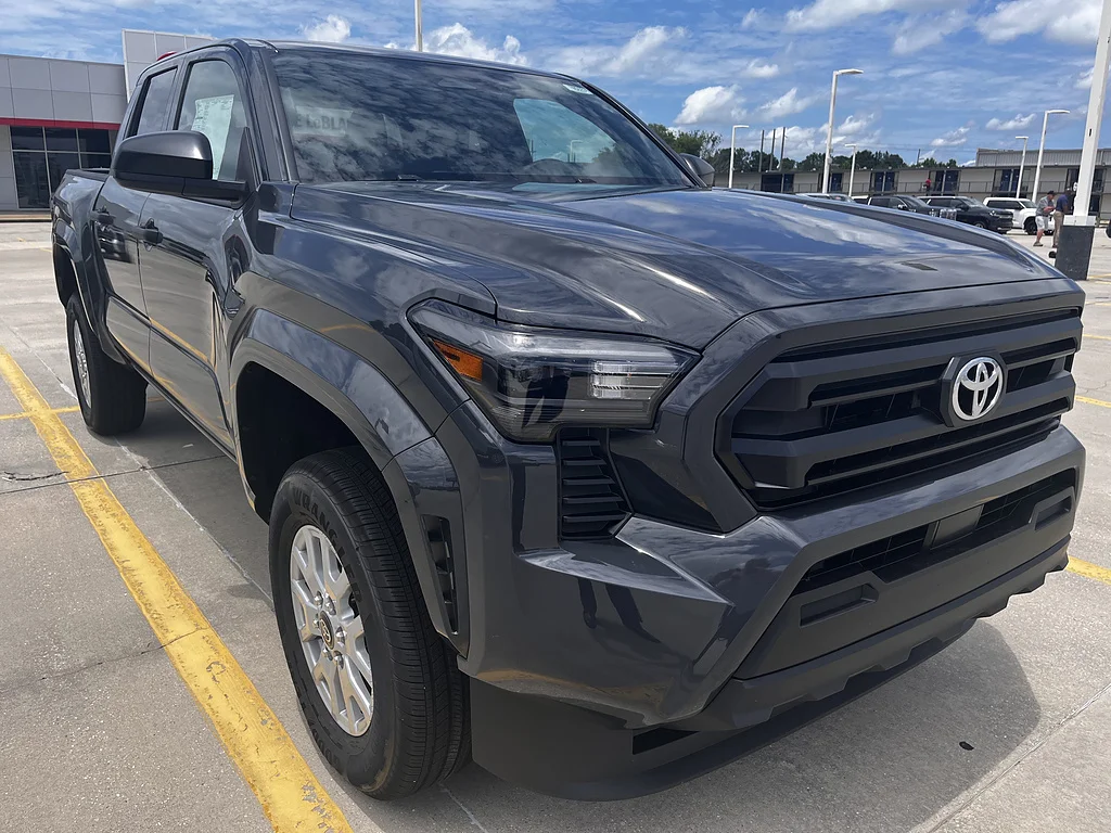 2026 Toyota Tacoma SR 4x2 Double Cab's photo