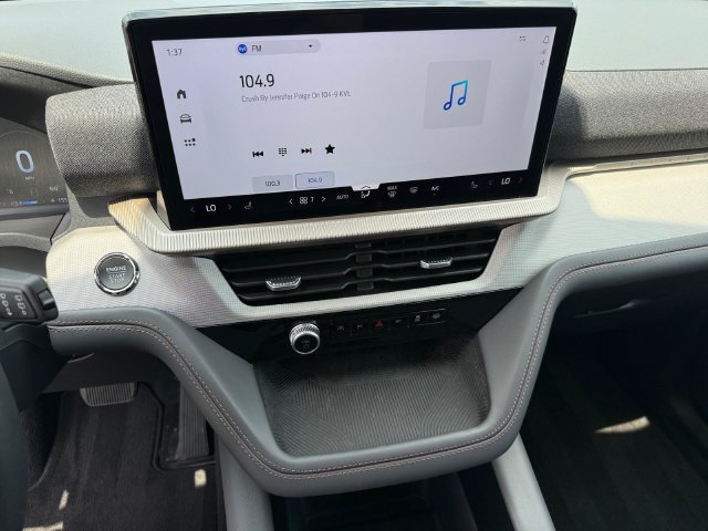 2026 Ford Explorer - Photo 18