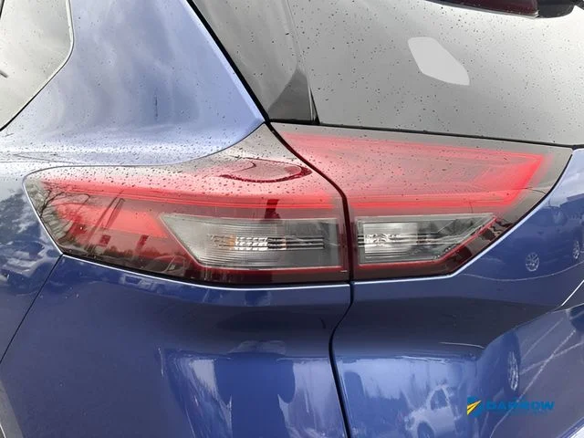 Used 2023 Blue Nissan SL image 28