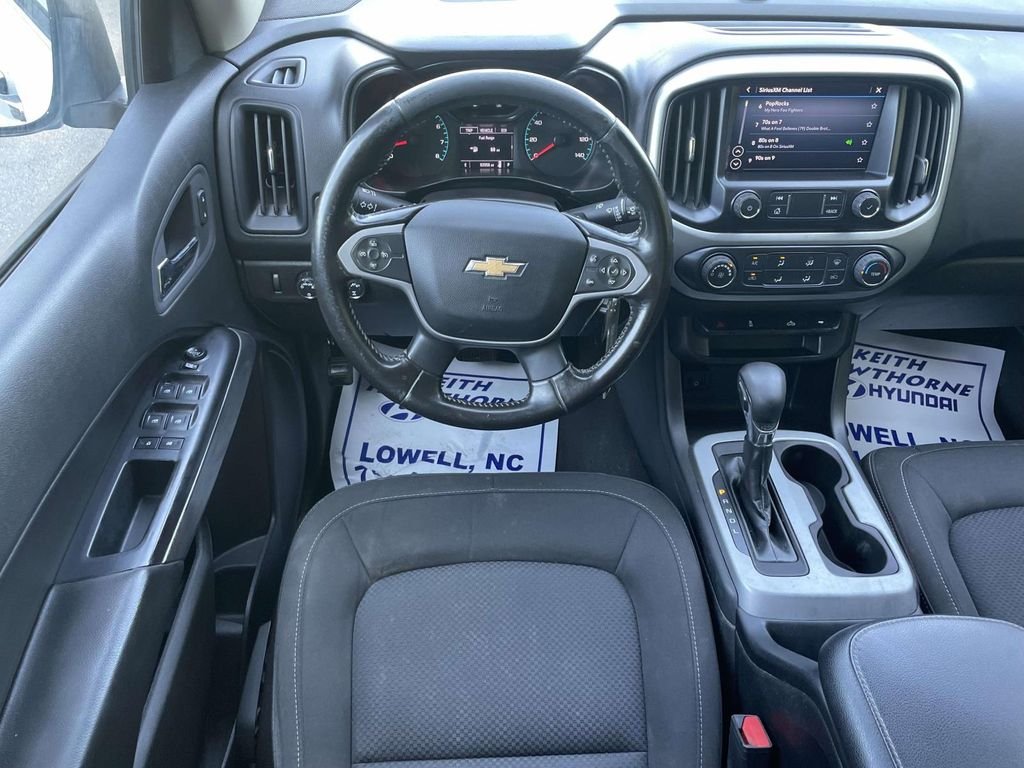 Used 2022 White Chevrolet LT image 12