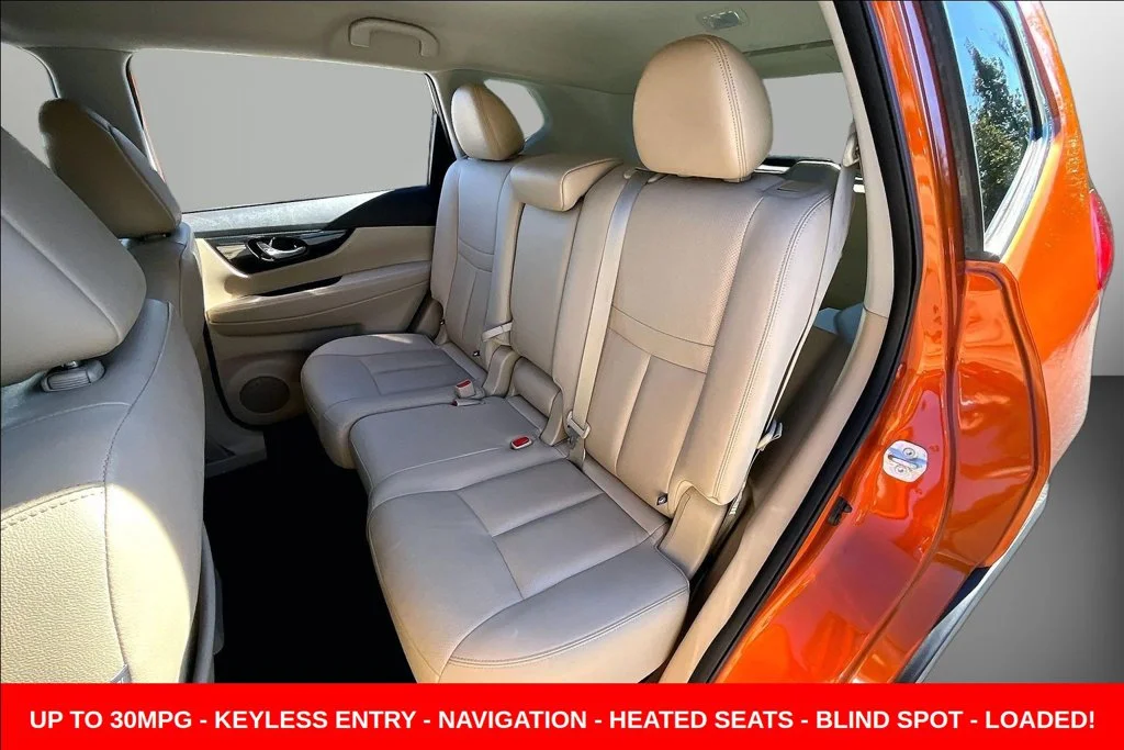 Used 2017 Orange Nissan SL image 26