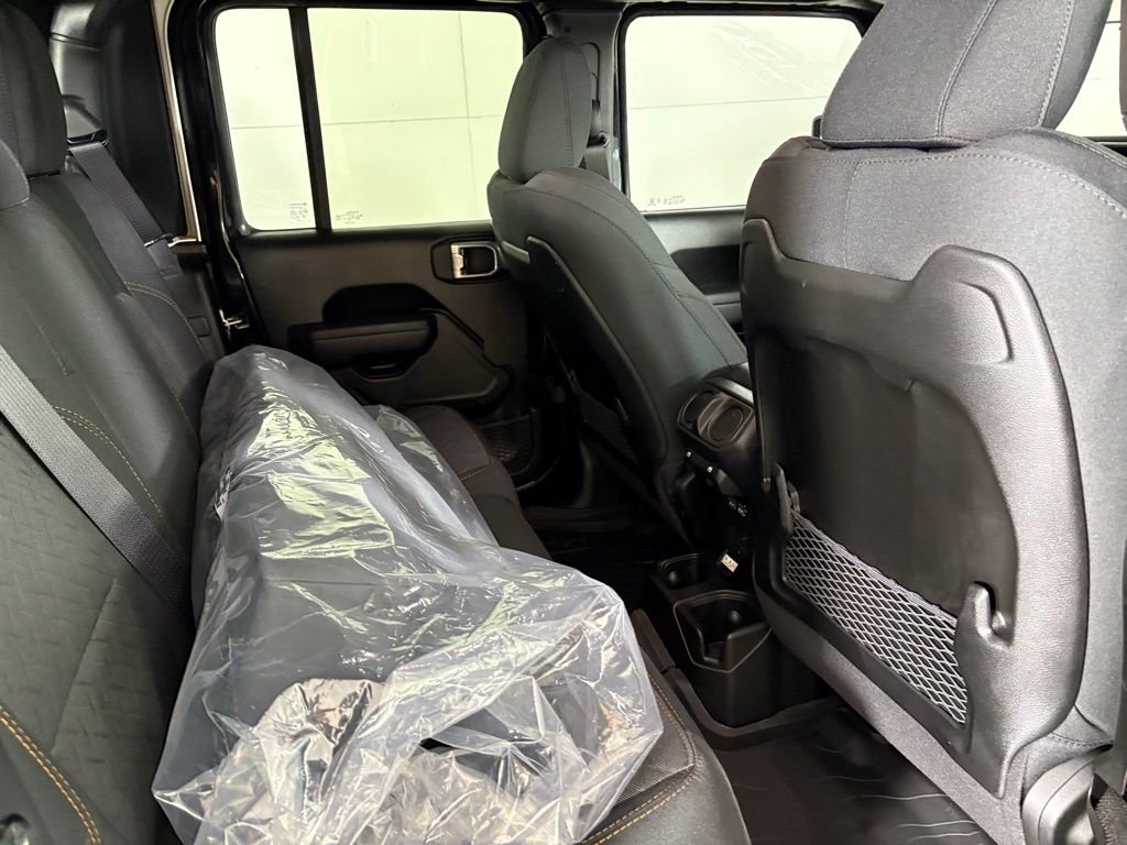 New 2026 Black Clearcoat Jeep Mojave image 17