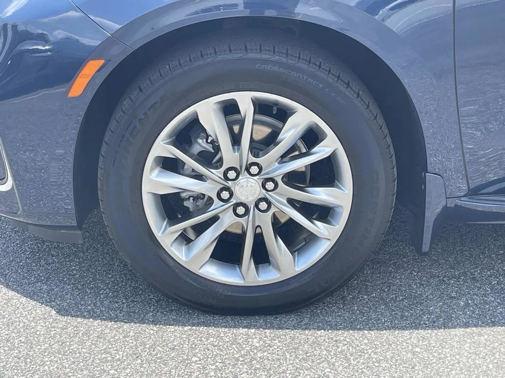 Used 2022 Blue Buick Avenir image 7