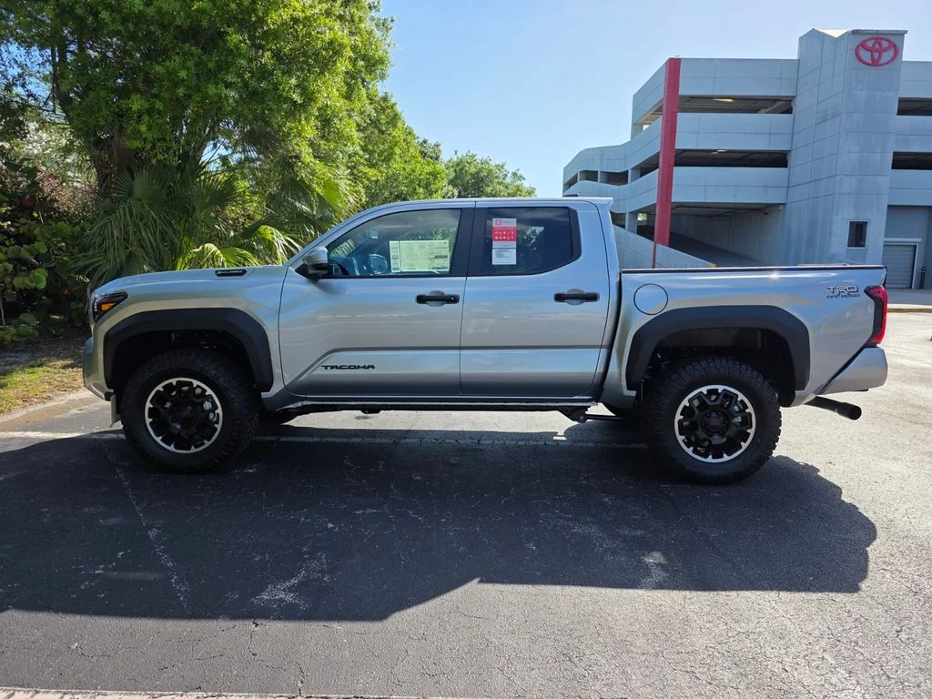 2026 Toyota Tacoma TRD Off Road - Photo 8