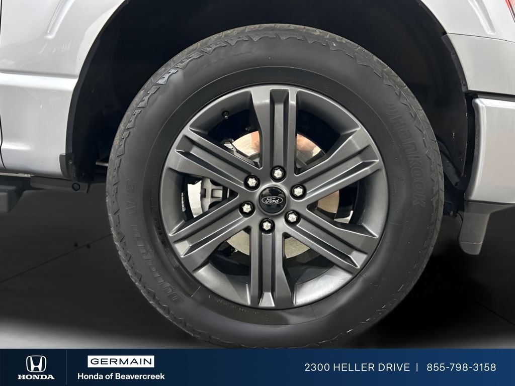 Used 2023 Iconic Silver Metallic Ford Lariat image 27