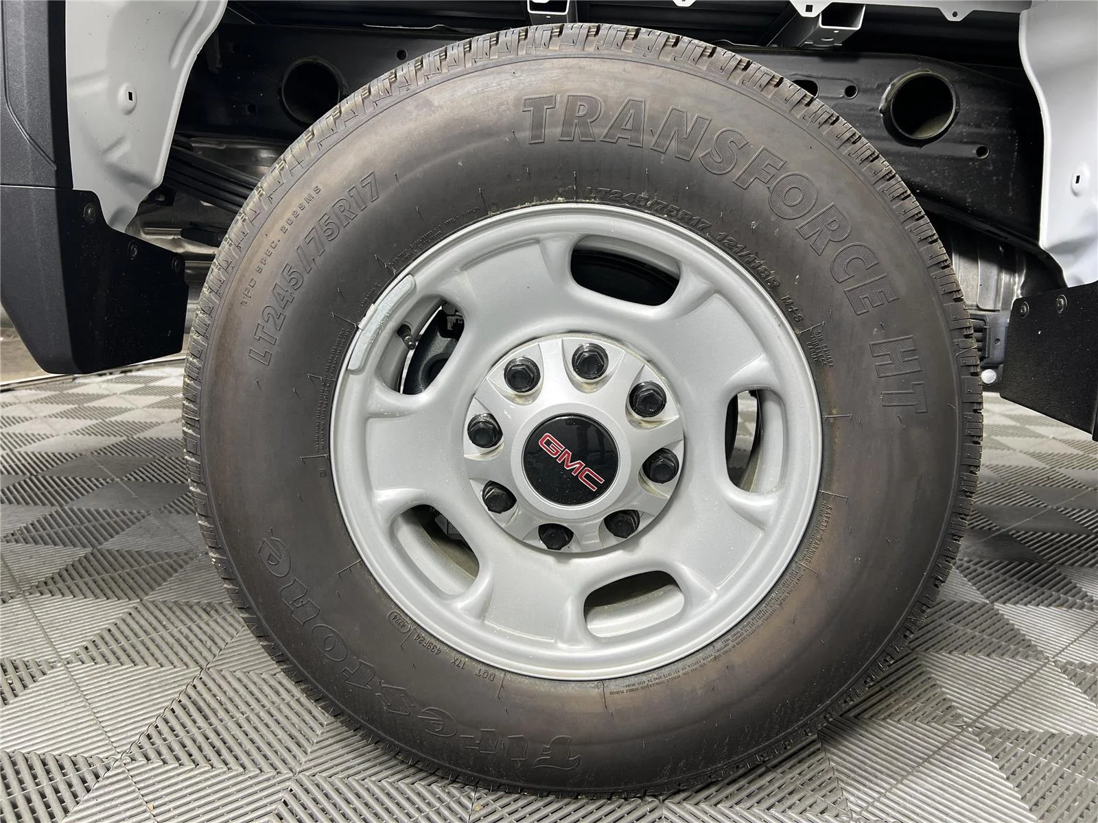 New 2025 Summit White GMC Pro image 13