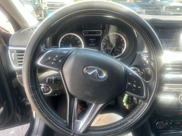 Used 2017 Black Obsidian INFINITI Base image 5