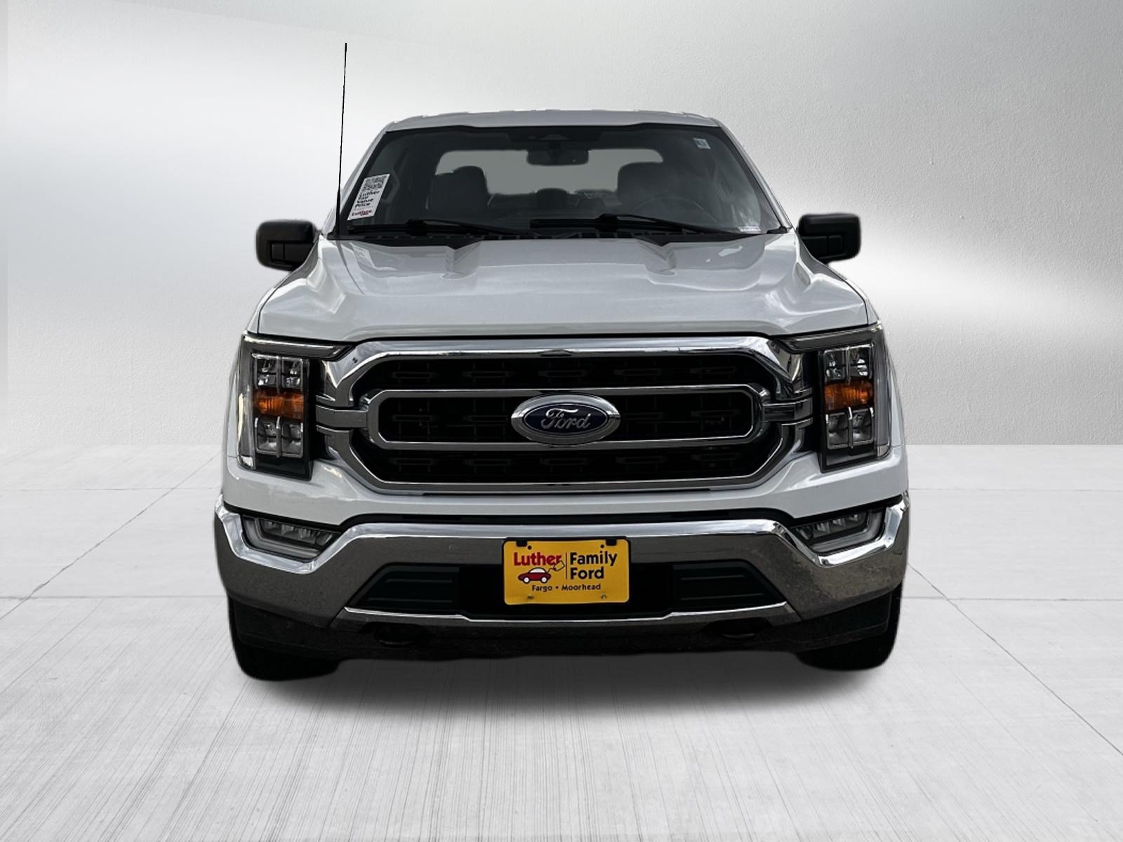 Certified Used 2023 Oxford White Ford XLT image 2