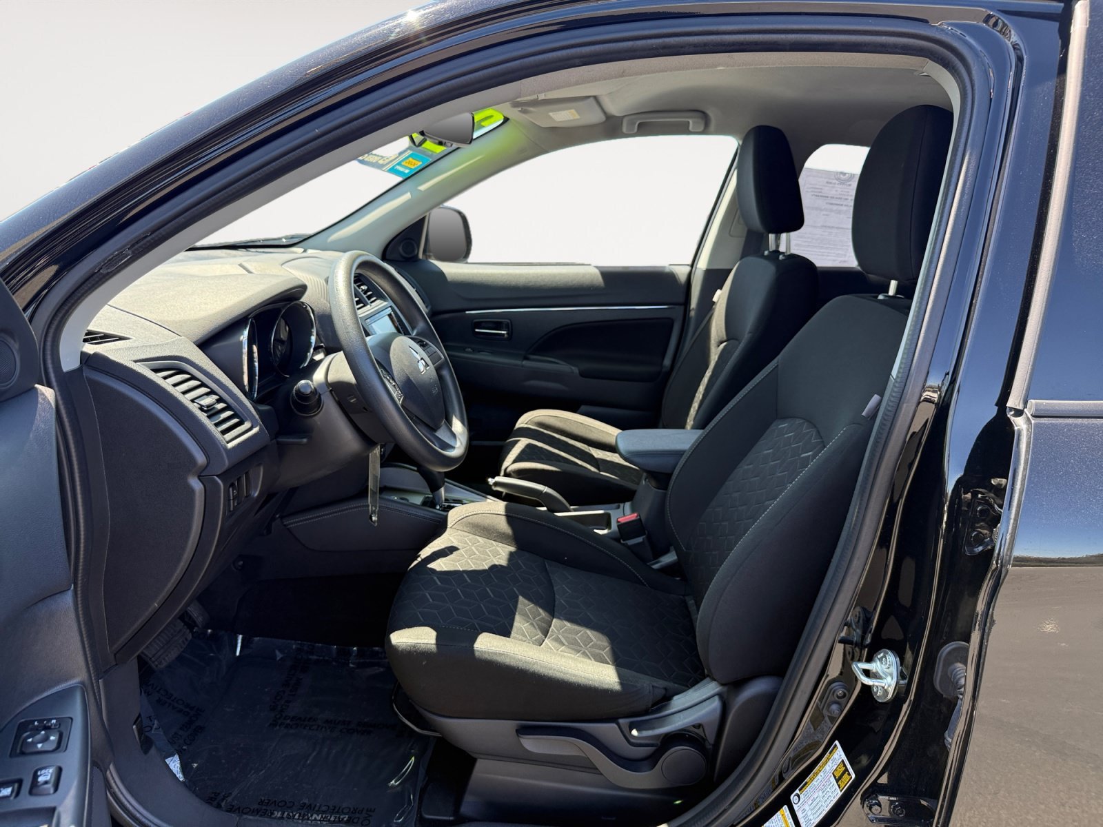 Used 2024 Silver Mitsubishi 2.0 ES image 10