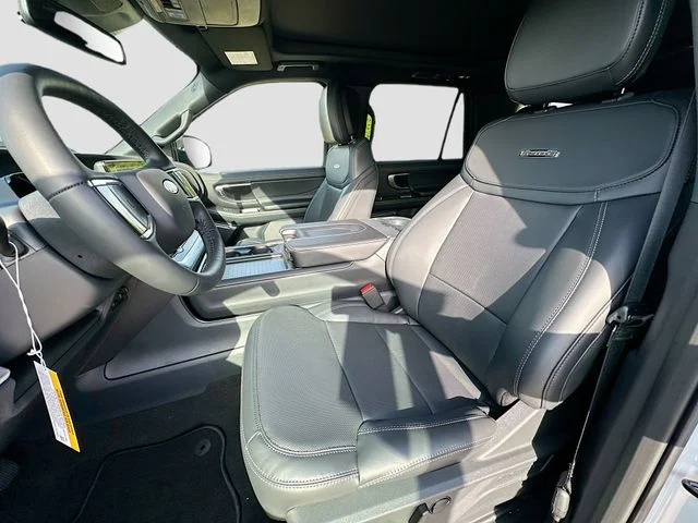New 2026 Silver Metallic Ford Platinum image 14