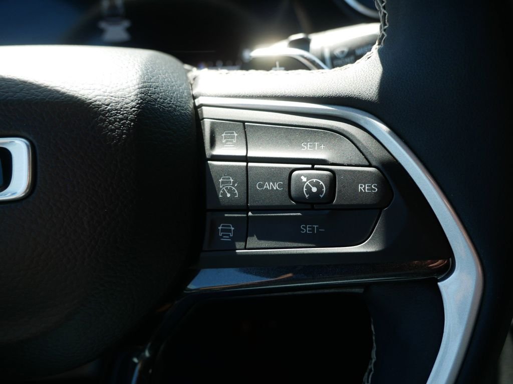 Certified Used 2023 White Jeep Altitude X image 25