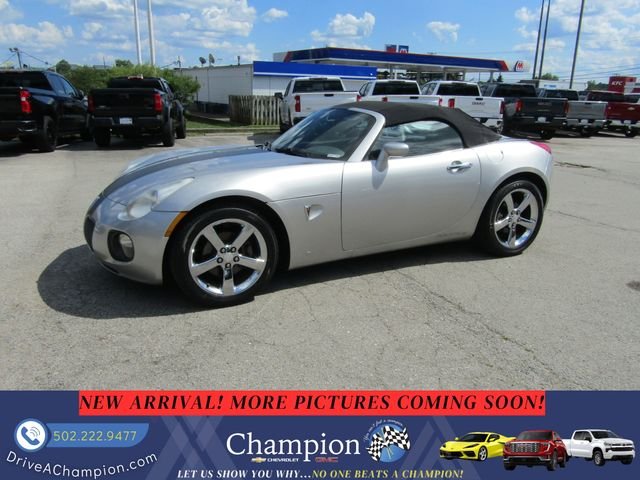 Silver 2007 Pontiac Solstice Convertible Rear-Wheel Drive
