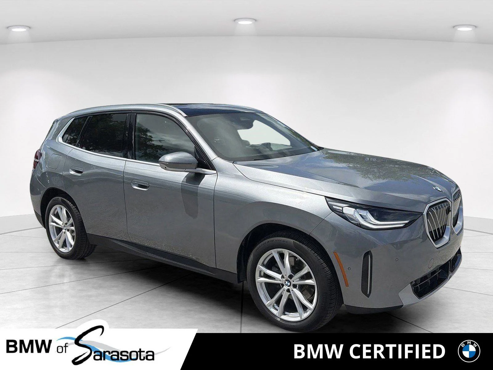 Certified Used 2025 Skyscraper Grey Metallic BMW 30 xDrive image 1