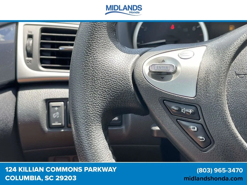 Used 2018 Super Black Nissan SR image 21