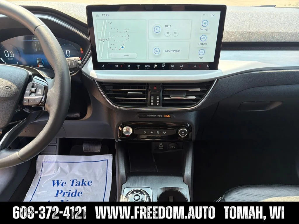Used 2025 Black Ford Platinum image 17