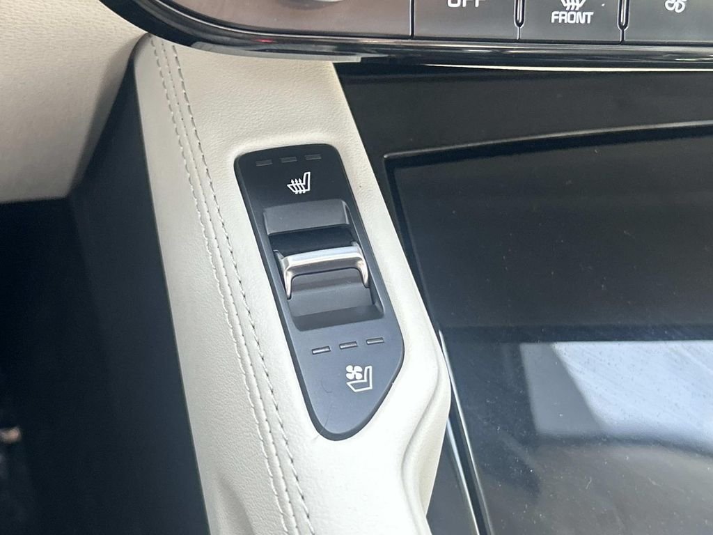 Used 2024 Green Kia SX-Prestige image 31