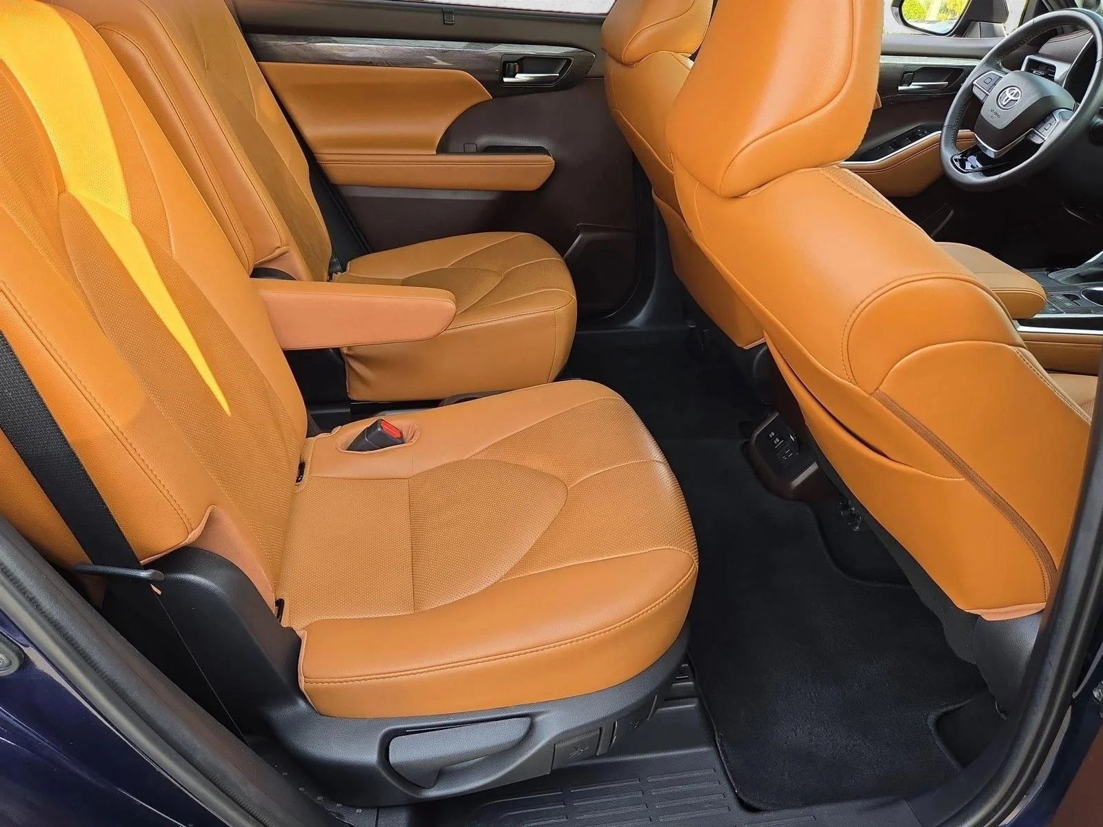 Used 2021 Blueprint Toyota Platinum image 21