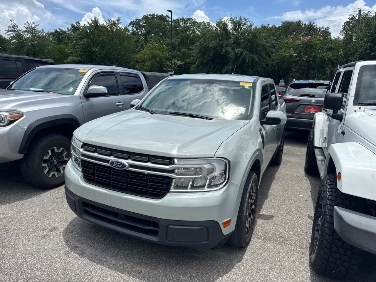Used 2022 Green Ford Lariat image 1