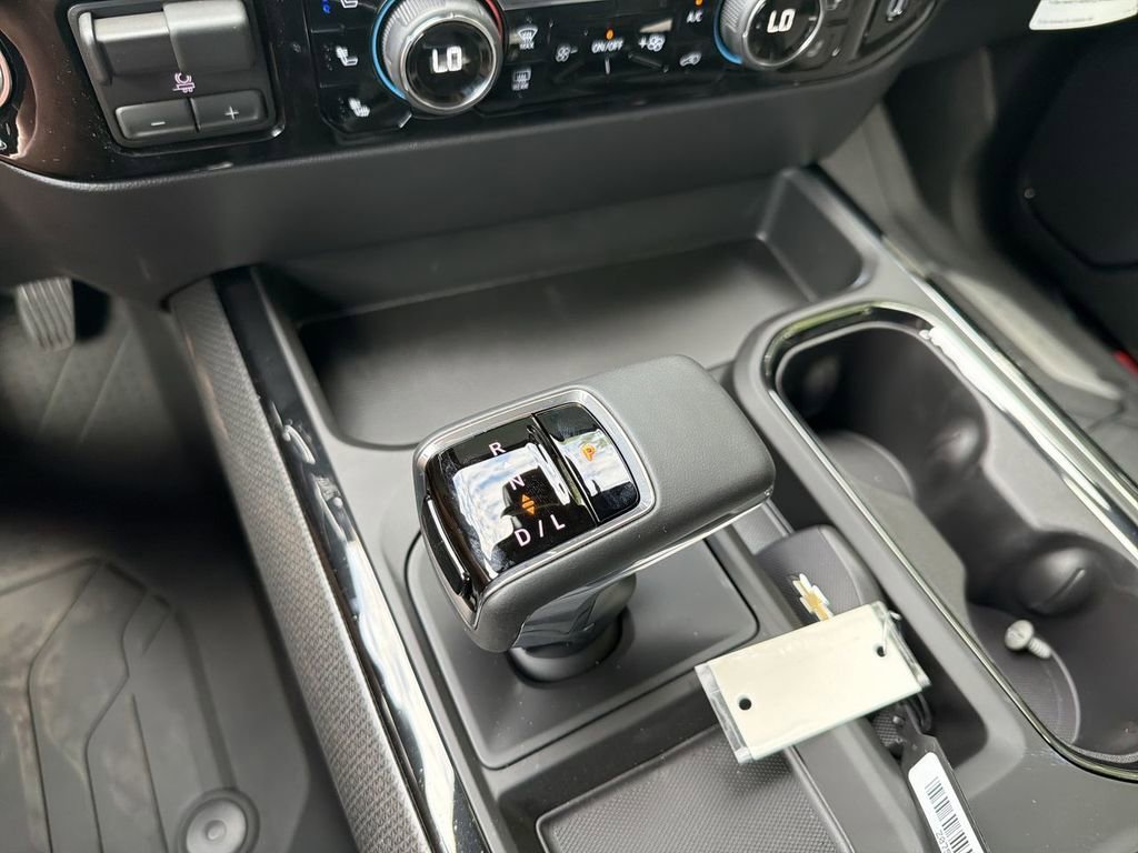 2026 Chevrolet Silverado 1500 ZR2 - Photo 16