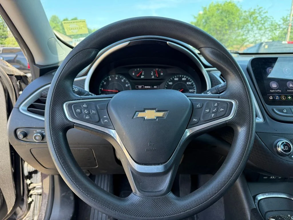 Used 2023 Gray Chevrolet LT image 14
