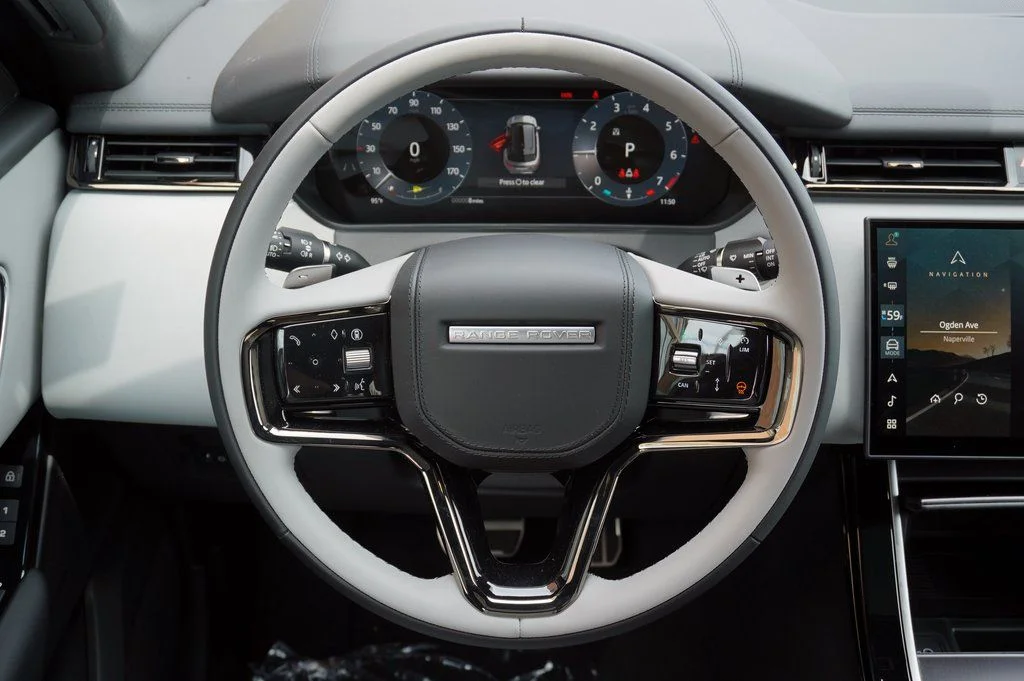 Certified Used 2026 Green Land Rover Dynamic SE image 16