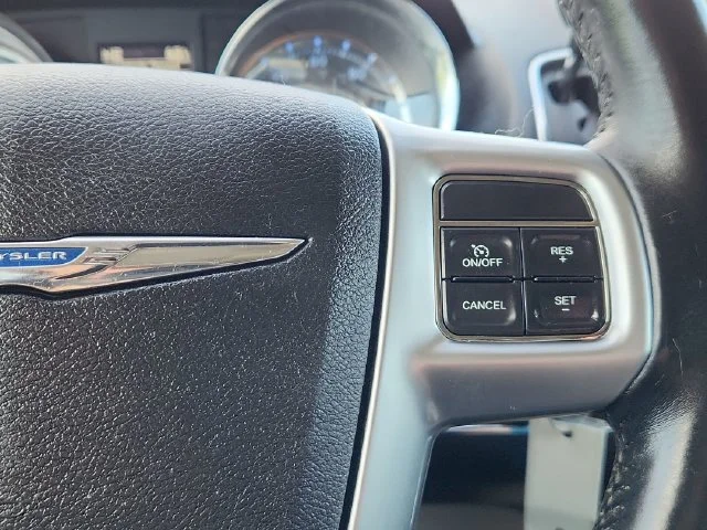 Used 2013 Black Chrysler Touring image 39