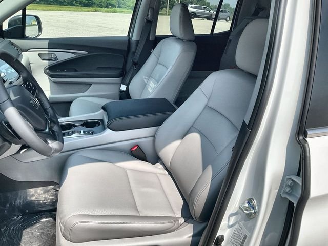 New 2026 Platinum White Pearl Honda RTL image 19