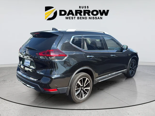 Used 2019 Black Nissan SL image 5