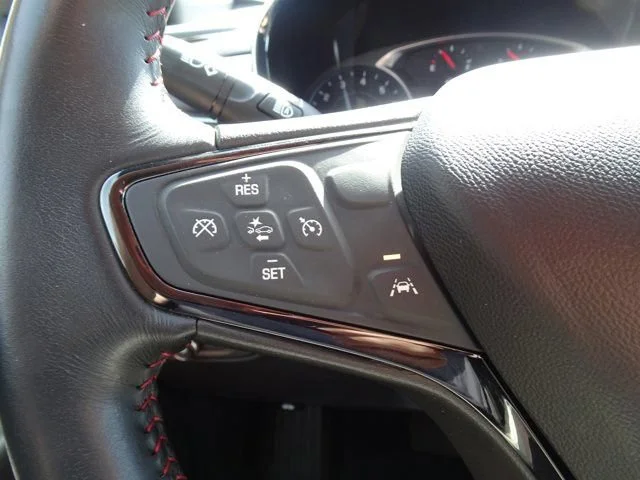 Used 2022 Cherry Red Tintcoat Chevrolet RS image 27