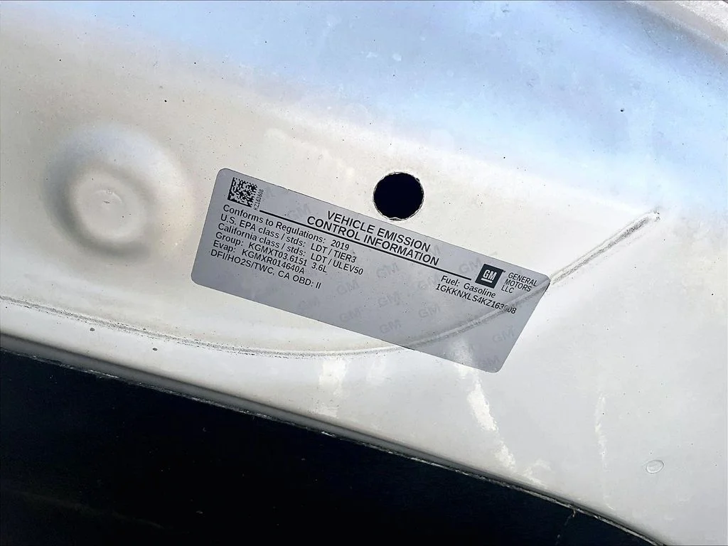 Used 2019 White GMC Denali image 35