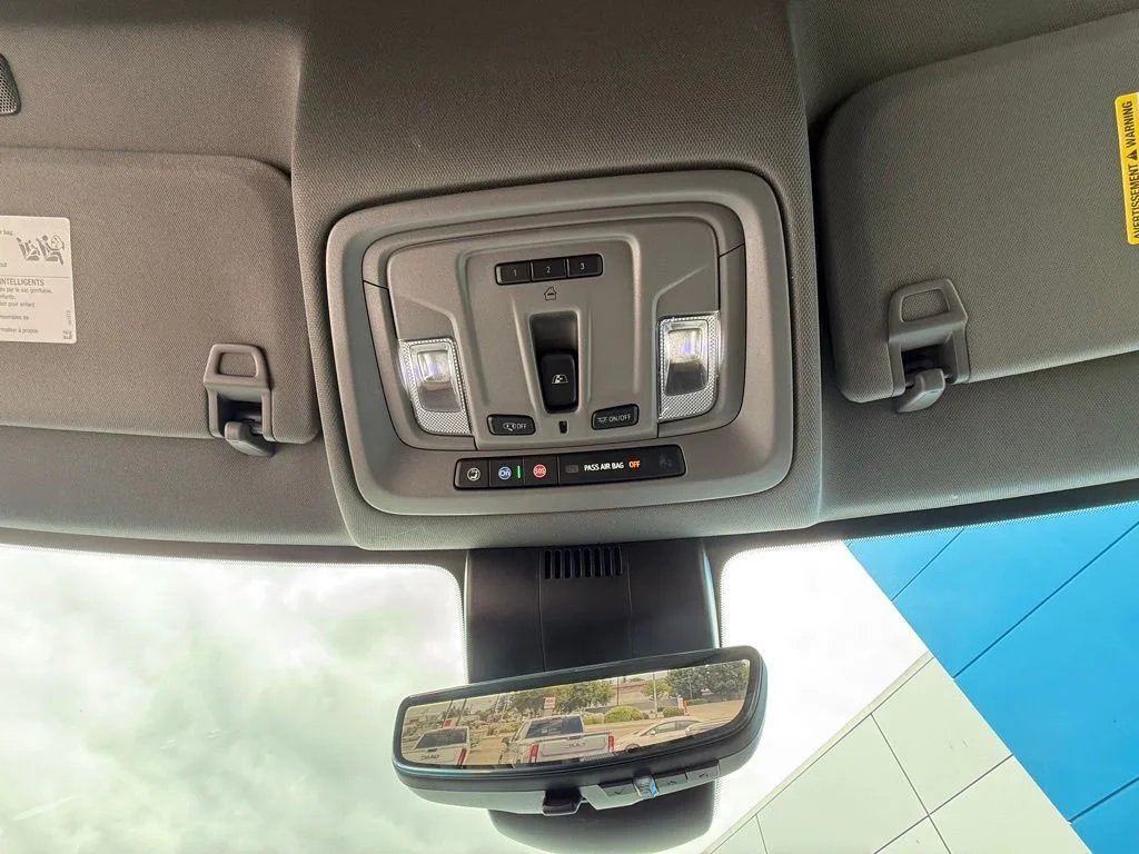 Used 2023 Sterling Metallic GMC Denali image 27