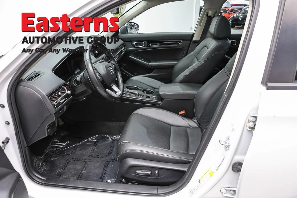 Used 2022 White Honda Touring image 14