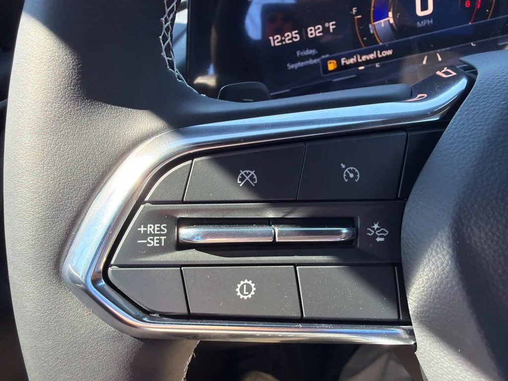 New 2027 Summit White Chevrolet LT image 13