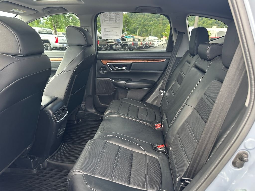 Used 2022 Sonic Gray Pearl Honda Touring image 14