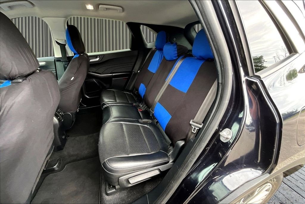 Used 2021 Blue Ford SEL image 27